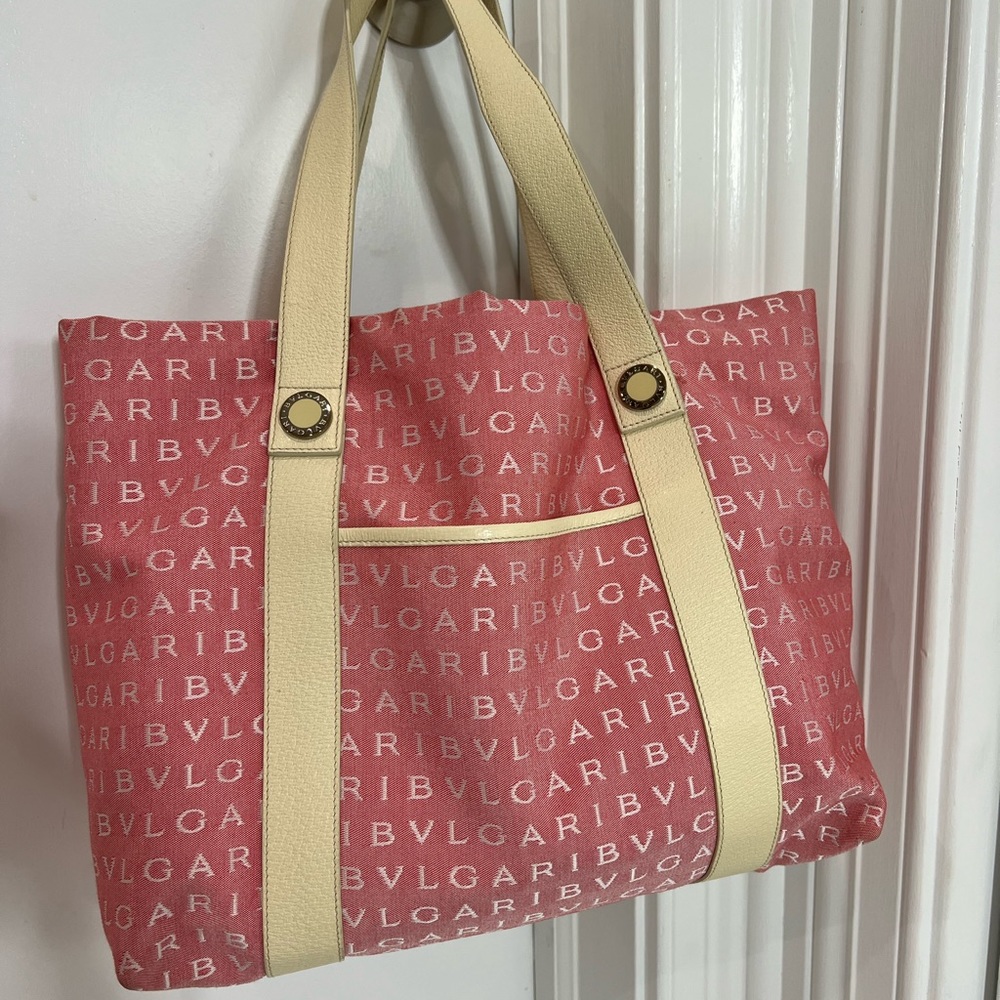 Bvlgari mania red logo tote